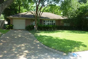 9626 Long Branch Ln, Houston, TX 77055 - Photo 1