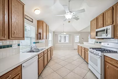 12530 Hammersmith Drive, Tomball, TX 77377 - Photo 17