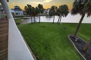 22621 Bay Point Dr, Galveston, TX 77554 - Photo 35