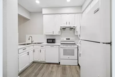 2211 S Braeswood Blvd #22C, Houston, TX 77030 - Photo 9