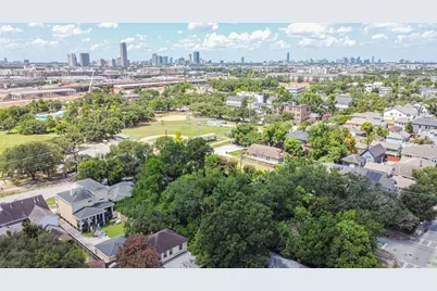 2434 White Oak Drive, Houston, TX 77009 - Photo 3