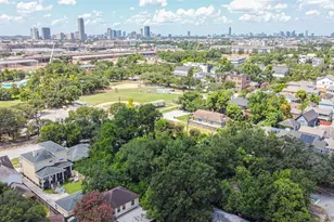 2434 White Oak Dr, Houston, TX 77009 - Photo 3