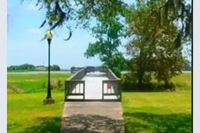 720 Stallion Circle, Angleton, TX 77515 - Photo 7