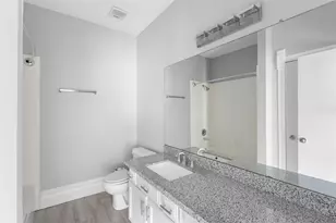 420 Wilcrest Dr, Houston, TX 77042 - Photo 11