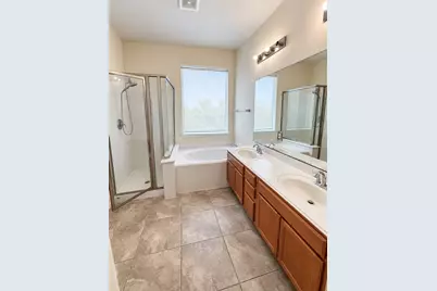 25027 Lakecrest Manor Drive, Katy, TX 77493 - Photo 13