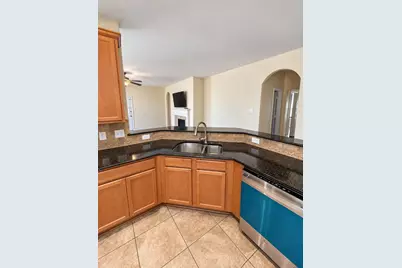 25027 Lakecrest Manor Drive, Katy, TX 77493 - Photo 7