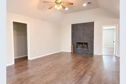2402 Heather Street, Highlands, TX 77562 - Photo 15