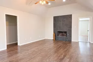 2402 Heather St, Highlands, TX 77562 - Photo 15