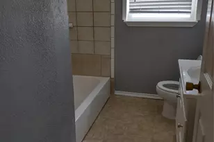 6027 Belneath St, Houston, TX 77033 - Photo 5