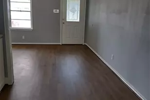 6027 Belneath St, Houston, TX 77033 - Photo 3