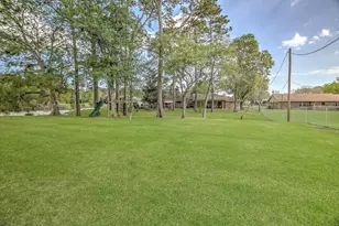 12403 Cherry Point Dr, Mont Belvieu, TX 77535 - Photo 47