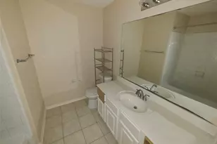 9711 Sugarblossom Ln, Sugar Land, TX 77498 - Photo 21