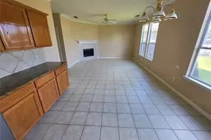 9711 Sugarblossom Ln, Sugar Land, TX 77498 - Photo 7