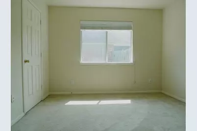 9718 Cottage Street, Pearland, TX 77584 - Photo 11