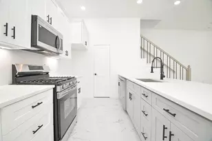 9312 Waller St, Houston, TX 77012 - Photo 7