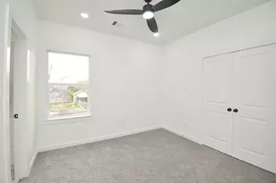 9312 Waller St, Houston, TX 77012 - Photo 19