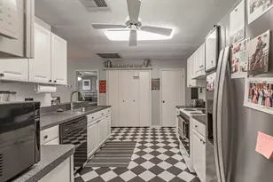 37 Spreading Oak St, Trinity, TX 75862 - Photo 7