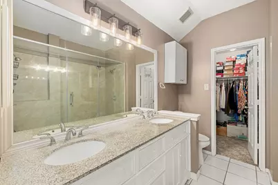 16818 Basewood Court, Sugar Land, TX 77498 - Photo 23