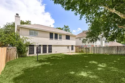 16818 Basewood Court, Sugar Land, TX 77498 - Photo 31