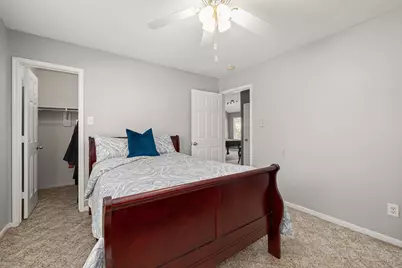 16818 Basewood Court, Sugar Land, TX 77498 - Photo 25