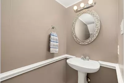 16818 Basewood Court, Sugar Land, TX 77498 - Photo 29
