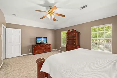 16818 Basewood Court, Sugar Land, TX 77498 - Photo 21