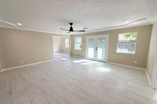 423 Baywood St, Shoreacres, TX 77571 - Photo 5