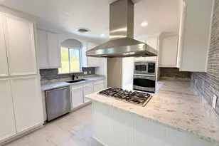 423 Baywood St, Shoreacres, TX 77571 - Photo 9