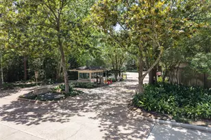 201 Vanderpool Ln, Houston, TX 77024 - Photo 47
