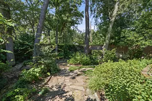 201 Vanderpool Ln, Houston, TX 77024 - Photo 37