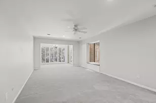 201 Vanderpool Ln, Houston, TX 77024 - Photo 27