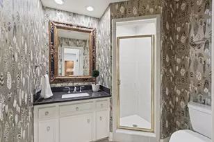 201 Vanderpool Ln, Houston, TX 77024 - Photo 19