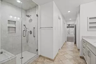201 Vanderpool Ln, Houston, TX 77024 - Photo 33