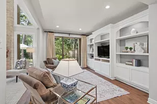 201 Vanderpool Ln, Houston, TX 77024 - Photo 5