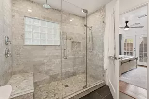 918 E 14th St, Houston, TX 77009 - Photo 9
