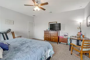 8022 Front Nine Ln, Navasota, TX 77868 - Photo 15