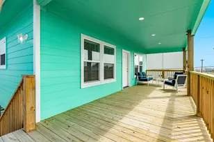 523 Thunder Rd, Surfside Beach, TX 77541 - Photo 3