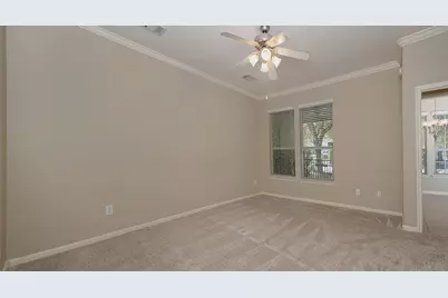 50 E Pipers Green, The Woodlands, TX 77382 - Photo 13