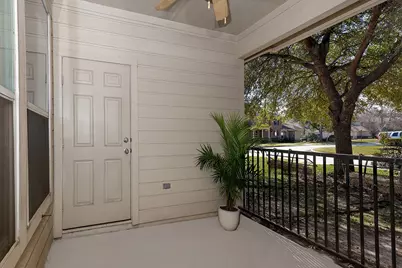 50 E Pipers Green, The Woodlands, TX 77382 - Photo 19