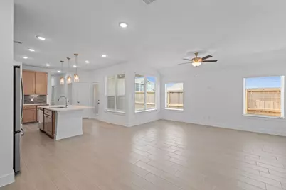 5246 Big Dipper Drive, Iowa Colony, TX 77583 - Photo 5