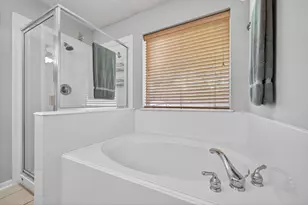 923 N Wellsford Dr, Pearland, TX 77584 - Photo 11