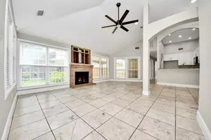 5039 E Pagewick Dr, Houston, TX 77041 - Photo 5