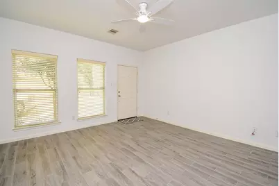 2202 Naomi Street #3, Houston, TX 77054 - Photo 5