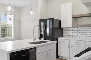 205 Clark Meadows Ln, Houston, TX 77076 - Photo 9