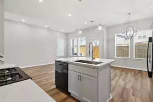 205 Clark Meadows Ln, Houston, TX 77076 - Photo 5