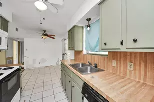 1301 Briarcliff St, Conroe, TX 77385 - Photo 29