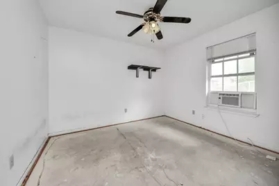 1301 Briarcliff Street, Conroe, TX 77385 - Photo 37