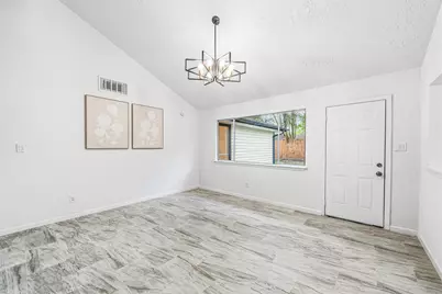 13118 Birch Grove Drive, Houston, TX 77099 - Photo 9