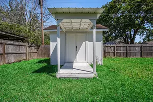 39 Alexander Ct, Angleton, TX 77515 - Photo 33