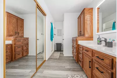 39 Alexander Court, Angleton, TX 77515 - Photo 17